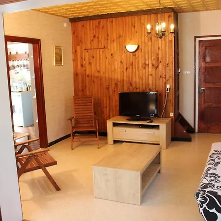 House With 2 Bedrooms In With Terrace Nyaraló